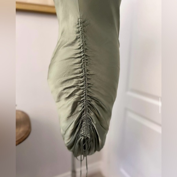 Wilfred Forrest green Dress! Never Worn! - Picture 5 of 5